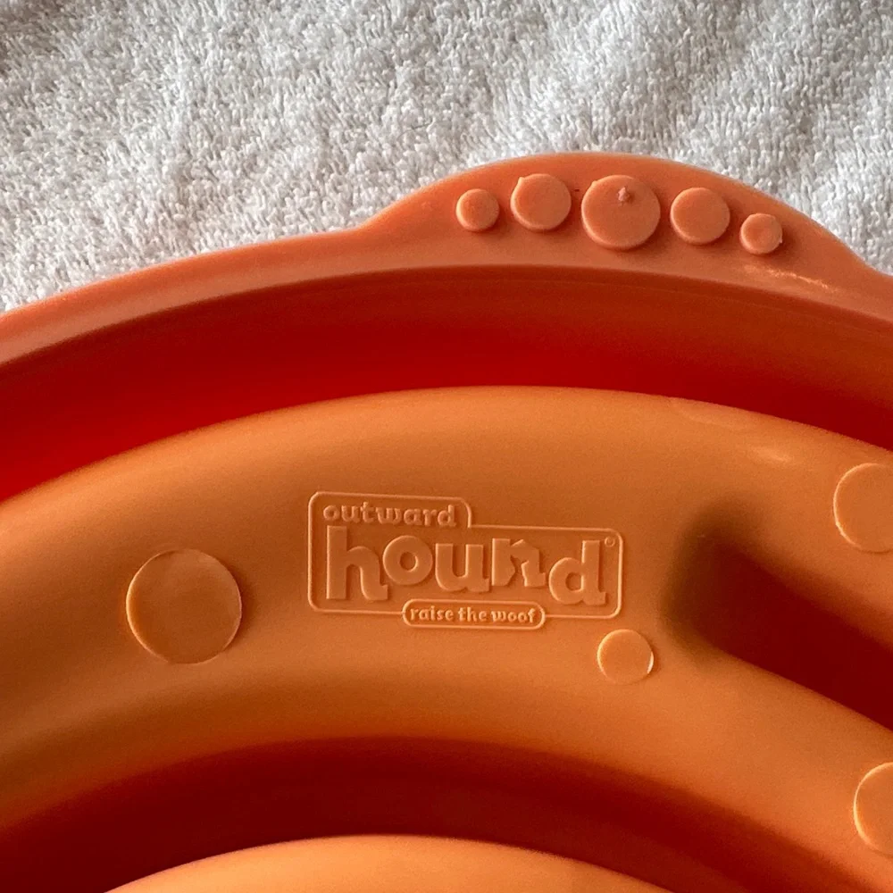 Outward Hound Orange and Purple Spiral Feeder Bowl